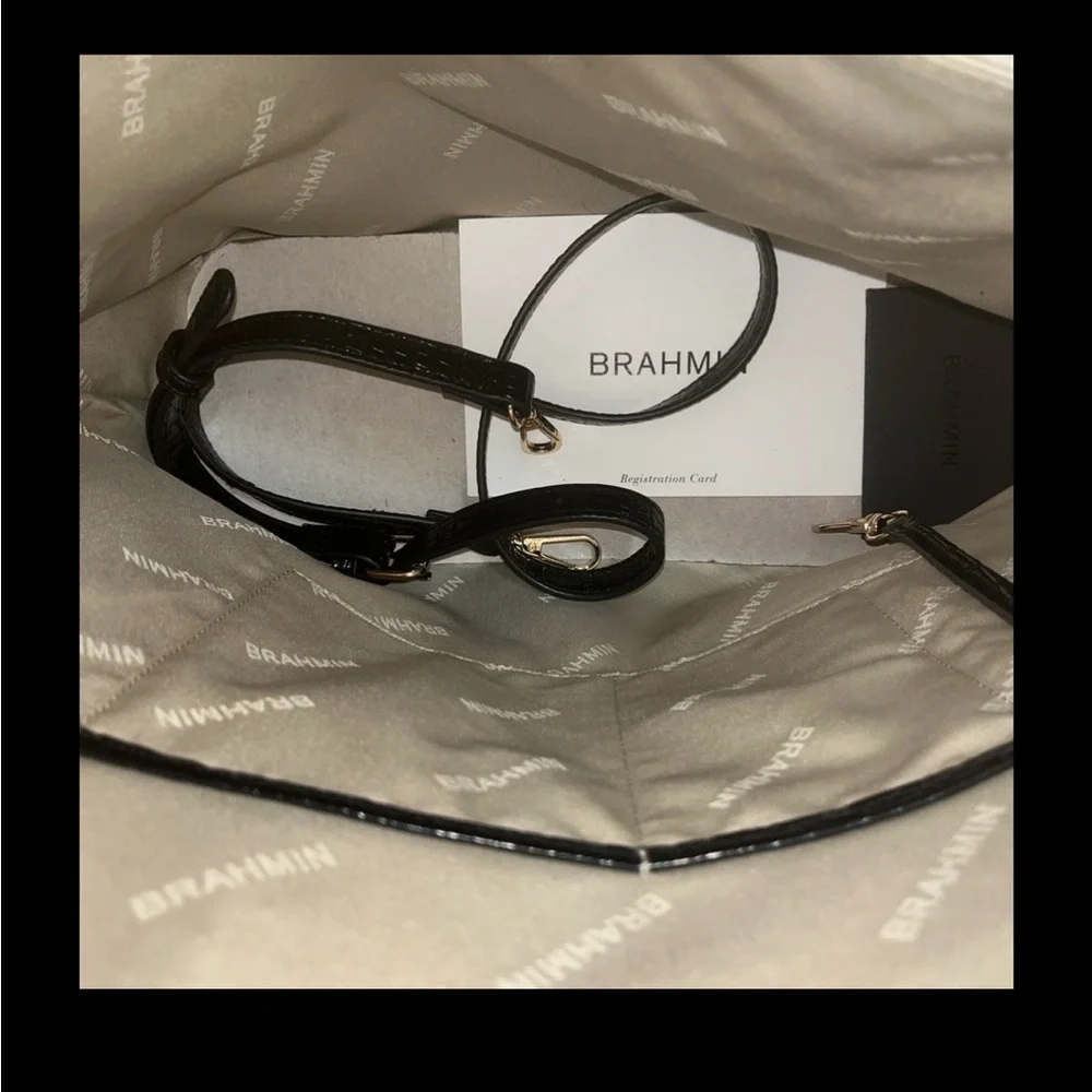 Brahmin “Duxbury” tote 

DIMENSIONS
12.8" W X 9.75" H X 5" D - Picture 2 of 4